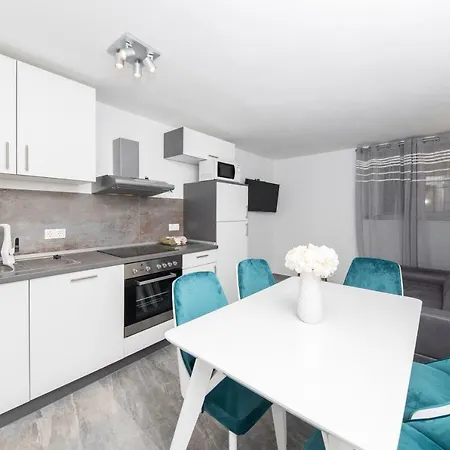 Apartman Luminosa In Souterrain *