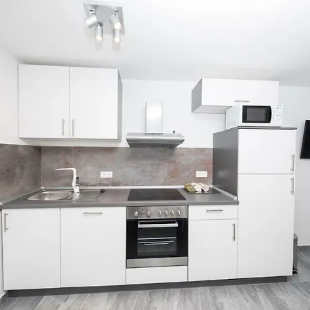 아파트 Apartman Luminosa In Souterrain *